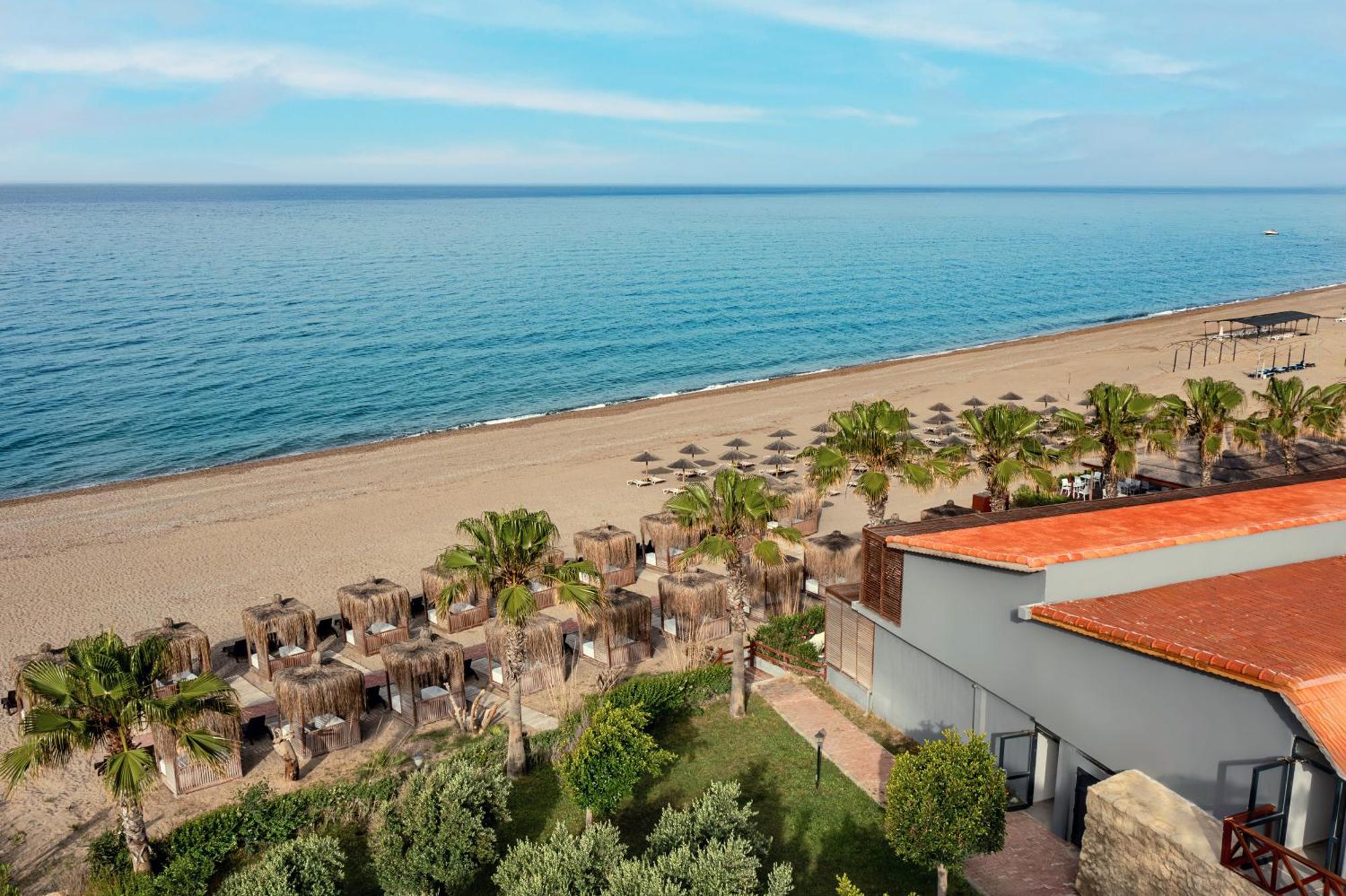 Adora Calma Beach Hotel Kızılot Exteriör bild