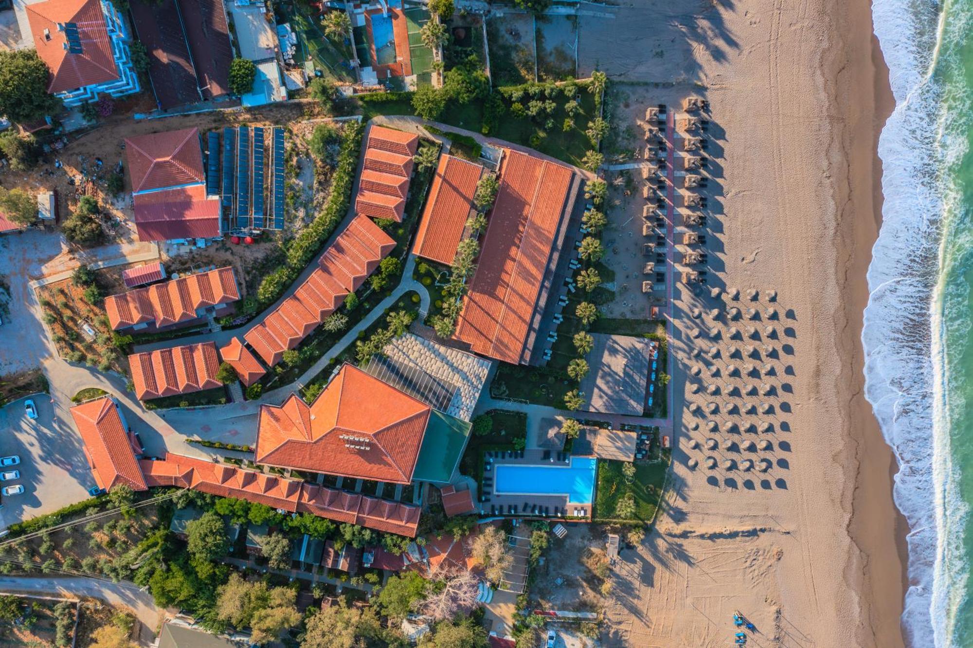 Adora Calma Beach Hotel Kızılot Exteriör bild