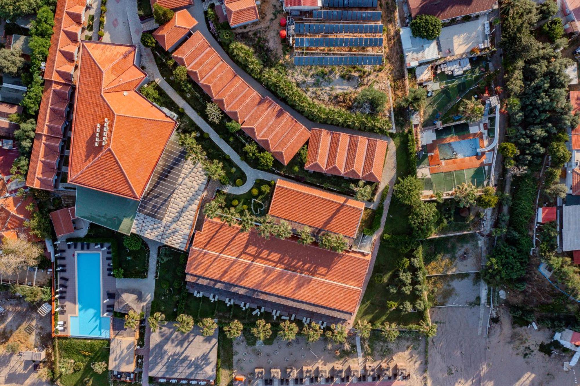 Adora Calma Beach Hotel Kızılot Exteriör bild