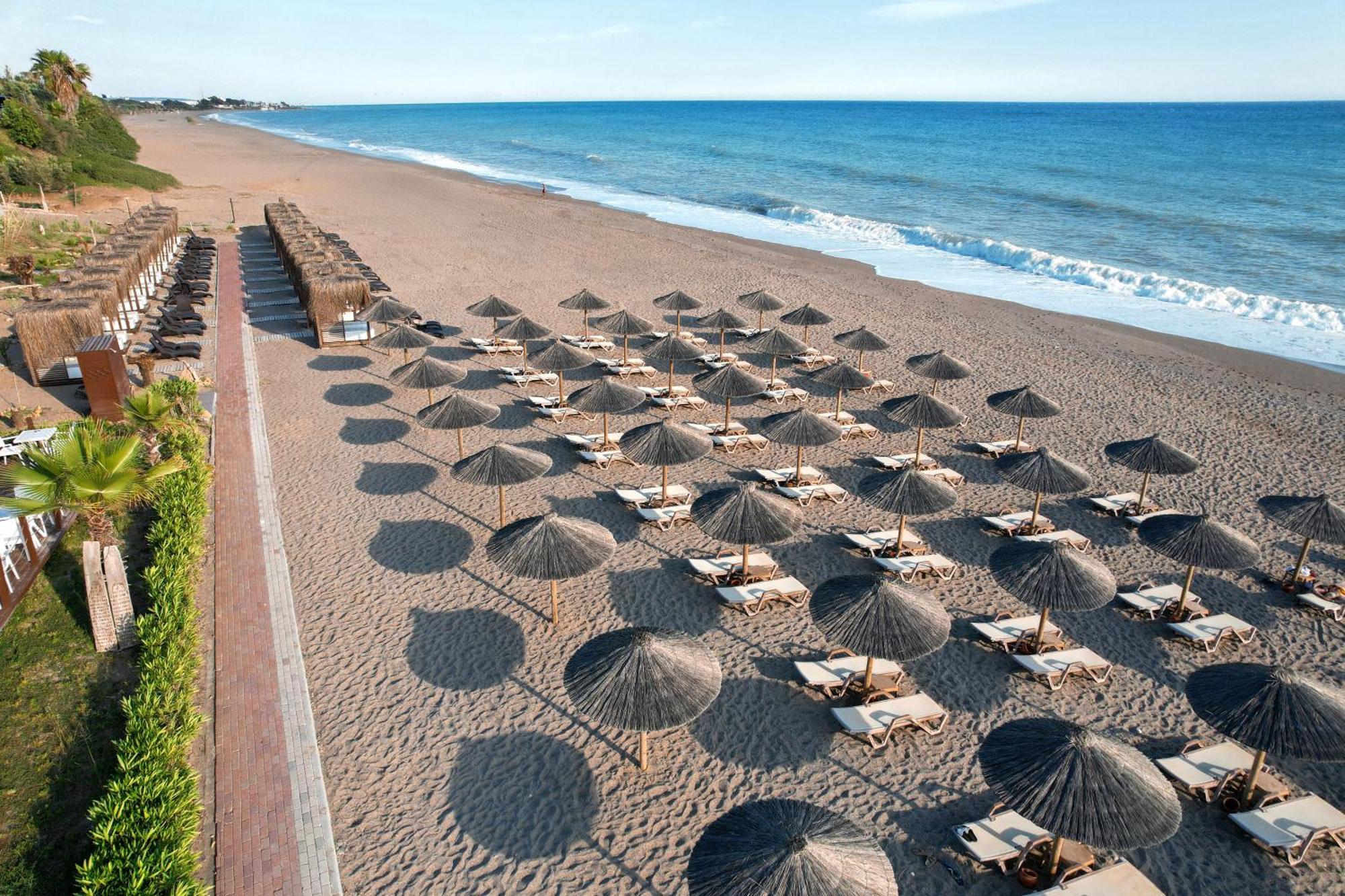 Adora Calma Beach Hotel Kızılot Exteriör bild