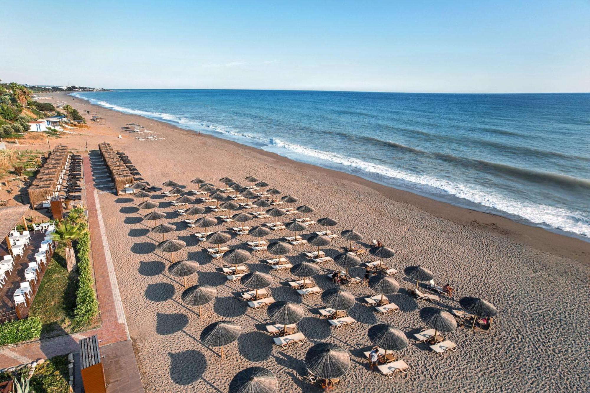 Adora Calma Beach Hotel Kızılot Exteriör bild