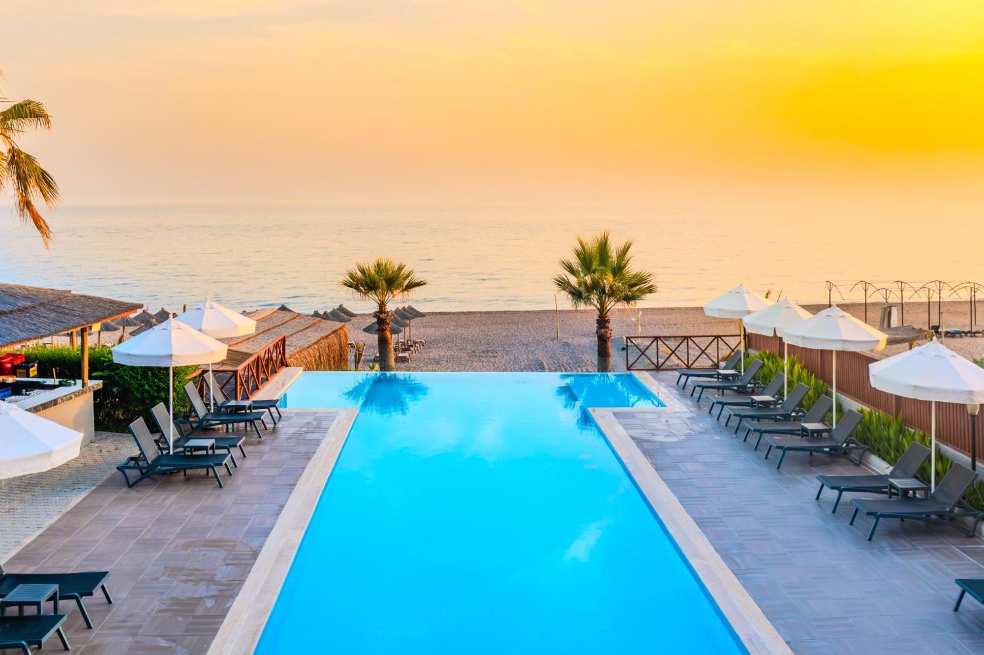 Adora Calma Beach Hotel Kızılot Exteriör bild