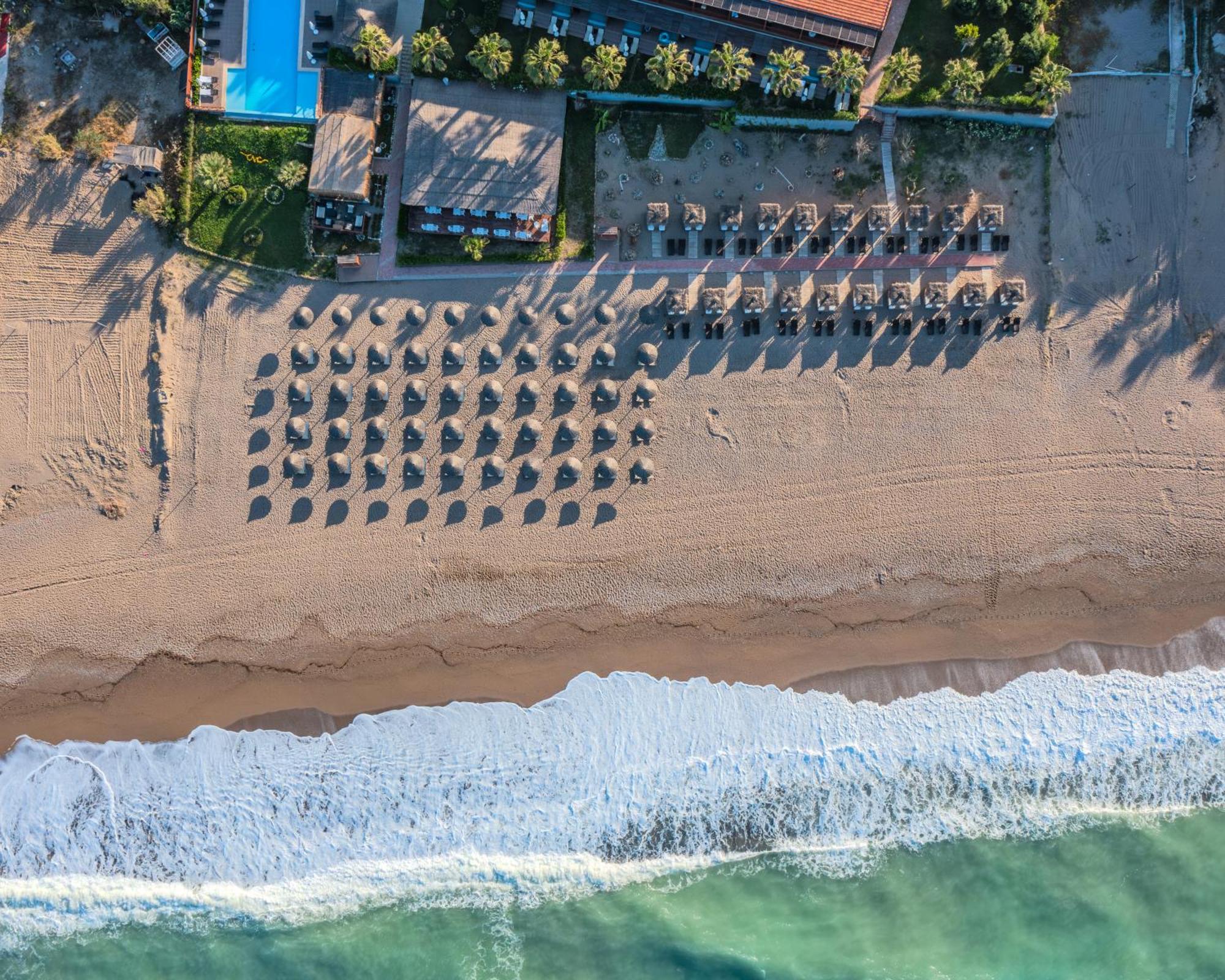 Adora Calma Beach Hotel Kızılot Exteriör bild