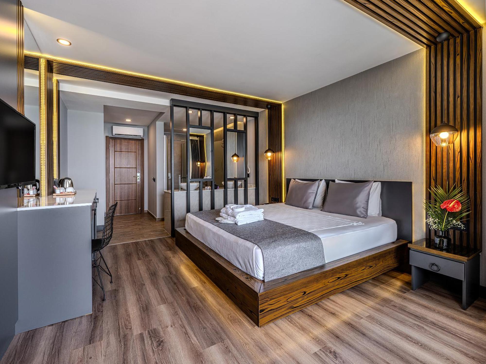 Adora Calma Beach Hotel Kızılot Exteriör bild